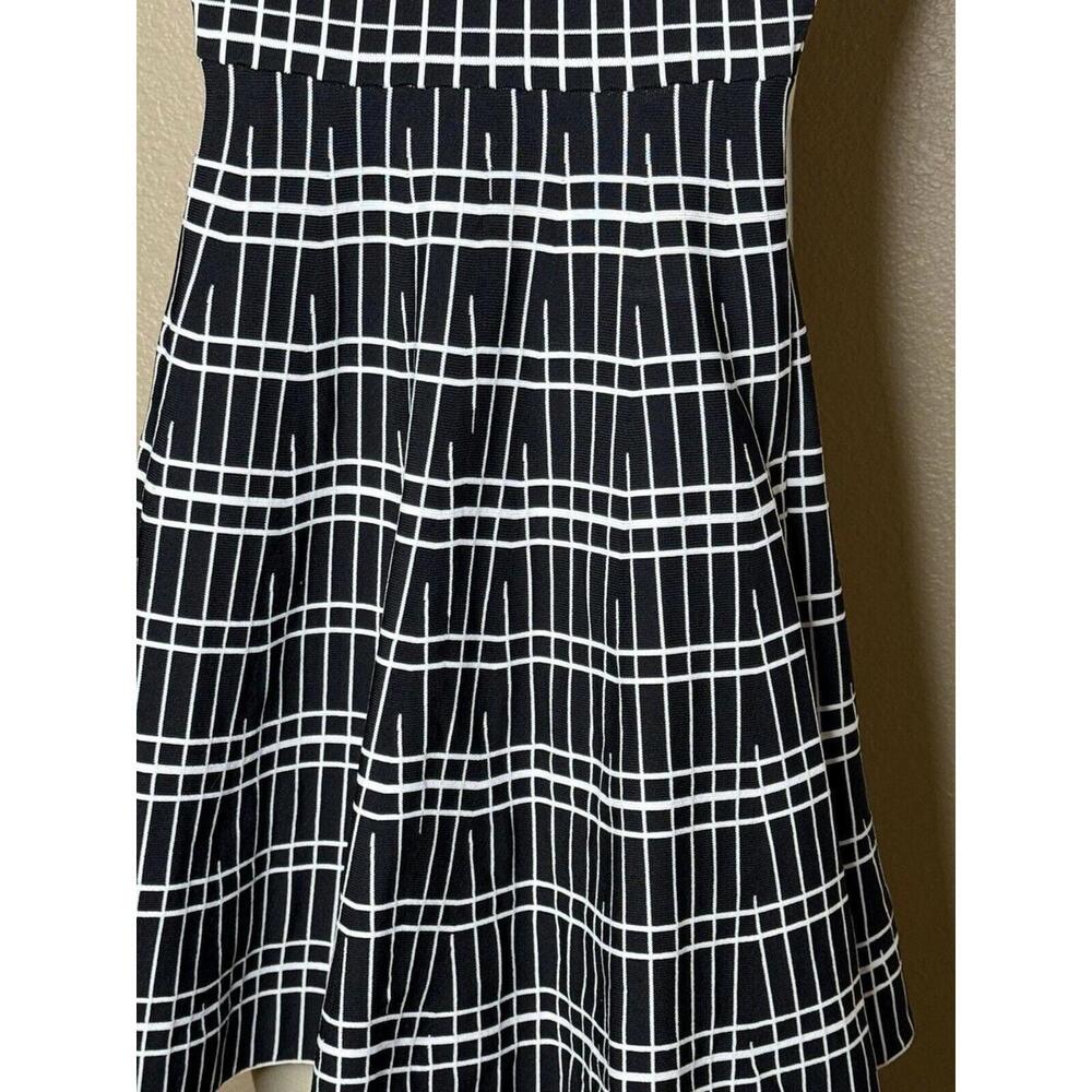 Zara‎ Women Black White Plaid Size S Fit & Flare Dress Empire Waist Stretch Knit - Picture 3 of 7